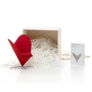 Vitra Heart Shaped Cone Stuhl Miniatur  